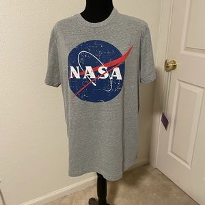 Men’s NASA shirt size xl